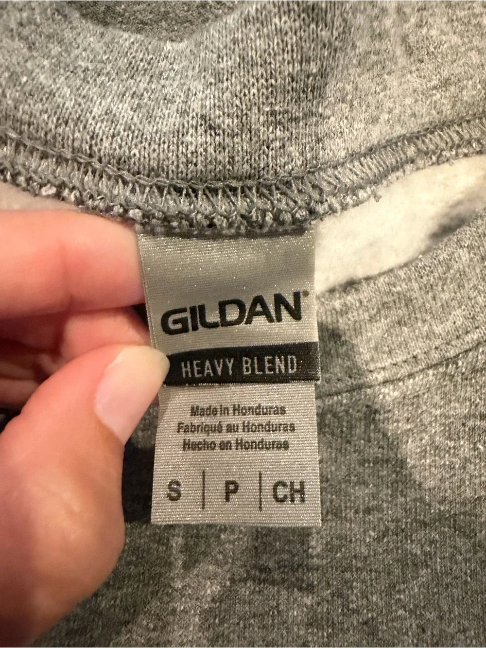 Gildan Christmas Gnomes Jeep Sweatshirt Small Grey Merry Christmas Plaid Truck